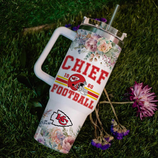 kansas city chiefs cartoon custom stanley quencher 40oz stainless steel tumbler with handle 2rcht